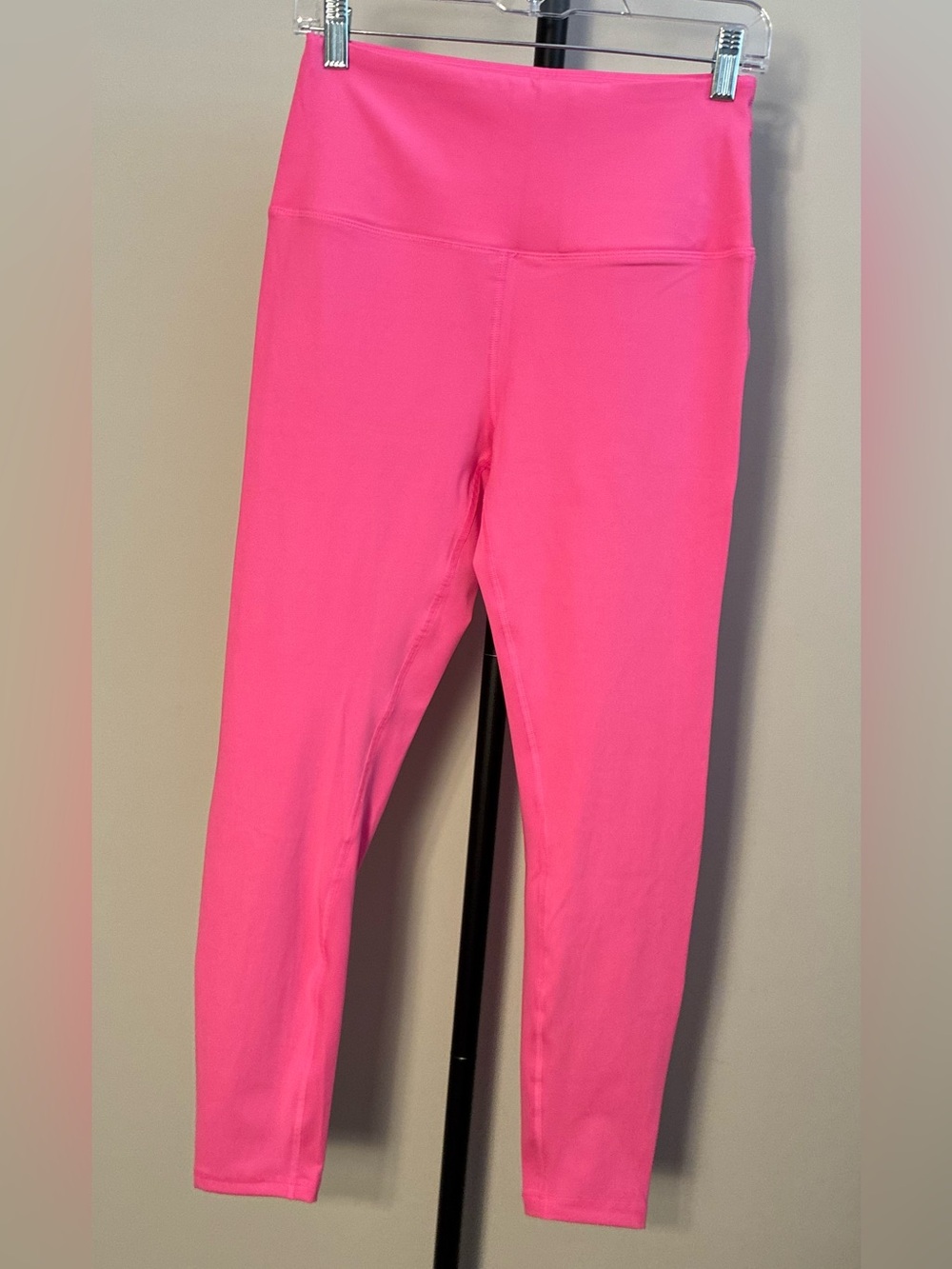 Amazon Essentials Women Bright Pink High-Waist Active Leggings Medium - Picture 2 of 7